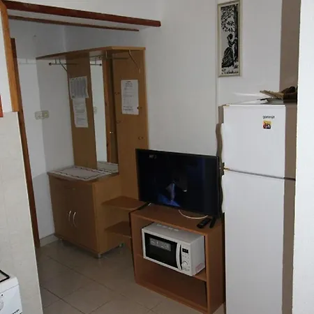 Anna Apartment *